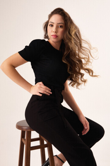 LARISSA MARIA DE SOUSA — 4