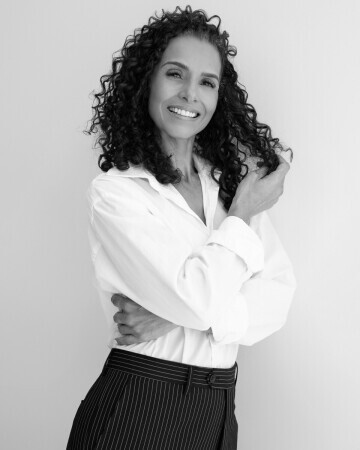 RENATA BARRETO — 3