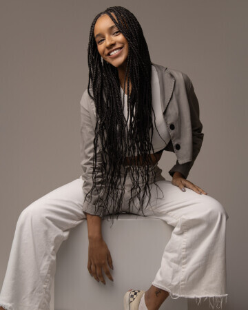 VALENTINA VIANNA — 2