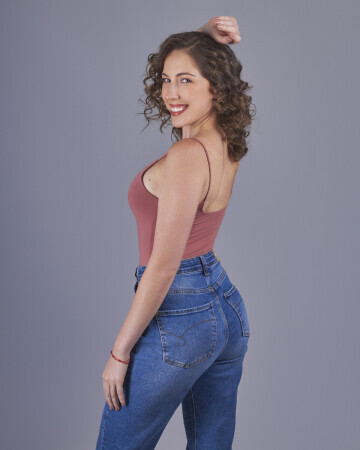 KAROLINA PEREIRA — 6