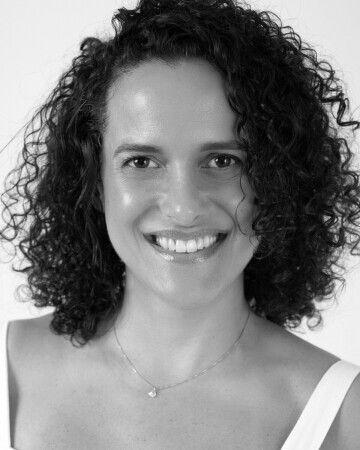 RENATA D'AGUIAR — 2