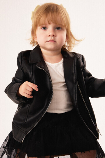 MIA PEZZETI JUSKEVICIUS MARTINS — 3