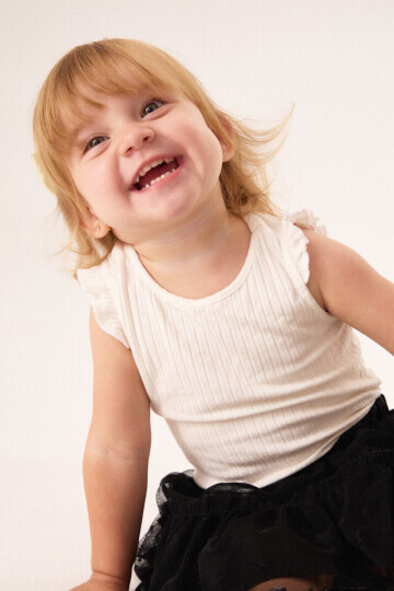 MIA PEZZETI JUSKEVICIUS MARTINS — 6