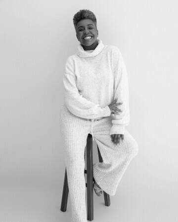 KELLY RODRIGUES — 3