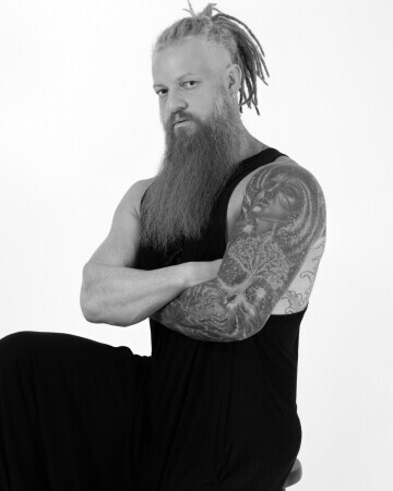 RENATO RIBEIRO — 4