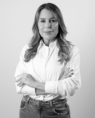 SISSI ELLWANGER — 1