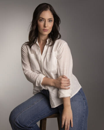 AMANDA PAES BACK — 1