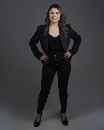 CAMILA NAEGELEN — 5