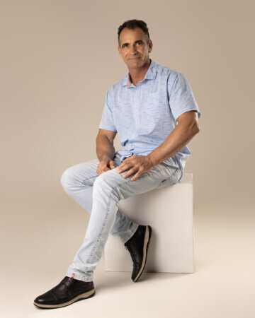 RAFAEL GONZALEZ — 4