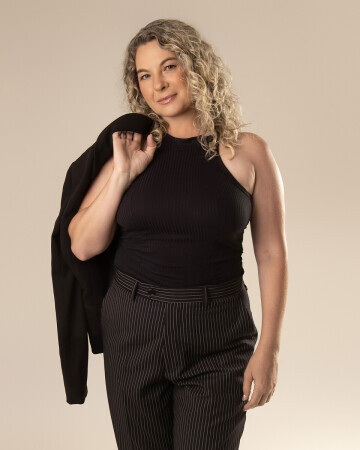 SUZANA DAL CAROBO — 4