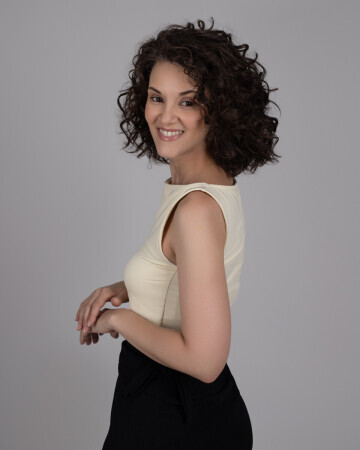 CLAUDIA SIMÕES — 1