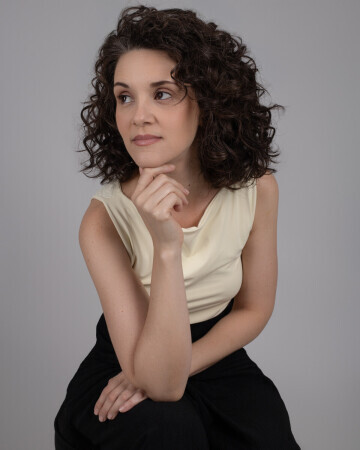 CLAUDIA SIMÕES — 6