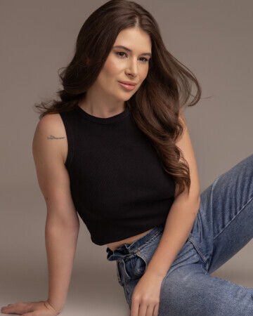 NATALIA BROCARDO — 5