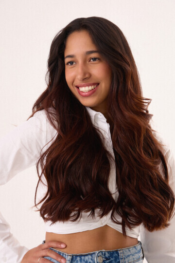 THAMIRES AGUIAR — 2