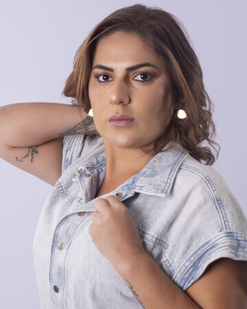 JULIANA ARAÚJO — 6