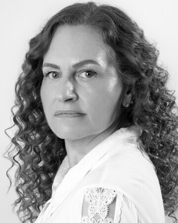 CLAUDIA DALEGRAVE — 2