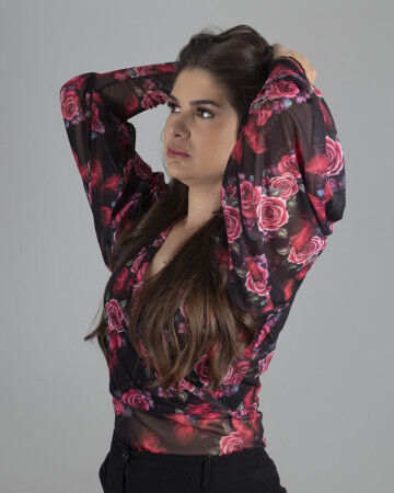 VANESSA SILVEIRA — 5