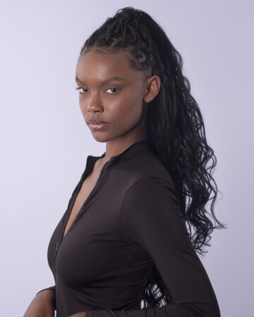 ANNE SOPHIA AMORIM — 6