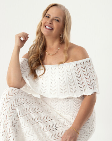 DEBORA OLIVEIRA — 3