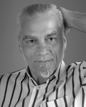 MARCEL VAN DER ZWAN — 6