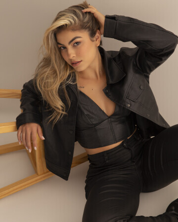 TAYNARA MAIOCHI — 1