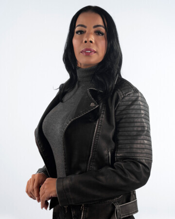 SUELLEN SANTOS — 5