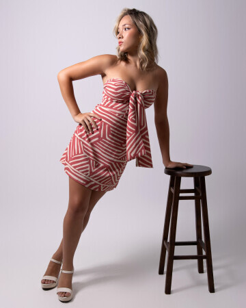 JULIA FERREIRA — 6