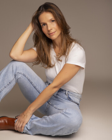 RAFAELLA VIANNA — 3