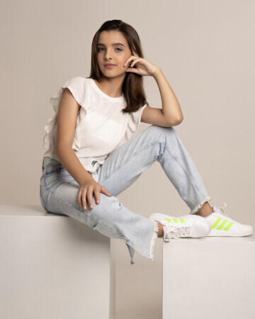 MANUELA MARQUES — 4