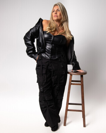 SILVIA FERNANDEZ — 3