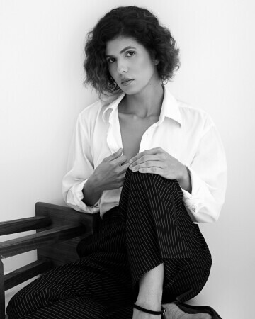 ALINE COUTINHO — 3