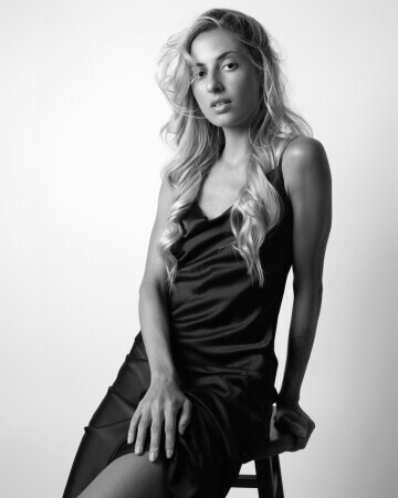 ISABELLE PRADO — 4