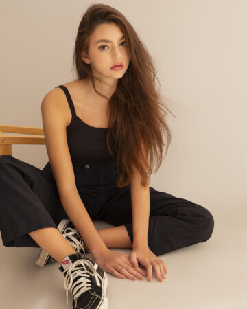 BRUNA AROUNIAN — 4