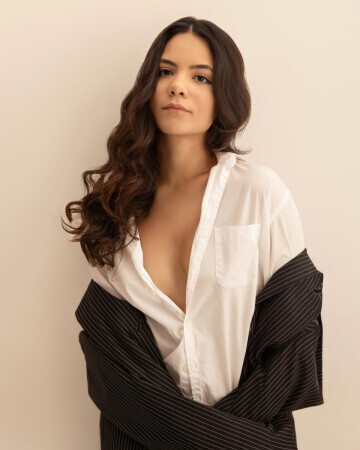 RAPHAELA MAINTINGUER