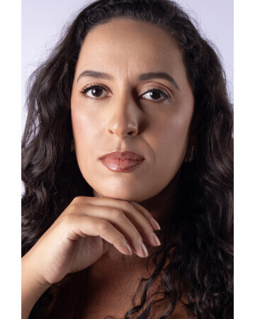 SAMANTHA MARTINS — 5