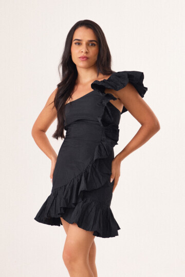 NATHALIA DOMINGUES — 4