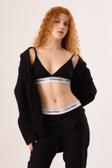 LUANA ANDRULIS — 5