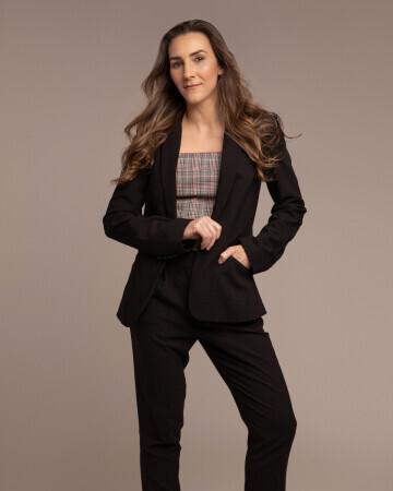 MARISA KONCIKOSKI — 5