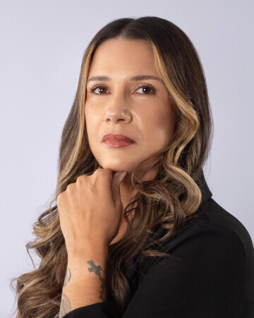 ADRIANA DRUMMOND — 4