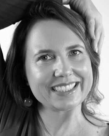 LUCIANA LOZANO — 5