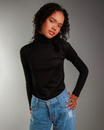 ARIANI SOUSA PEREIRA — 4