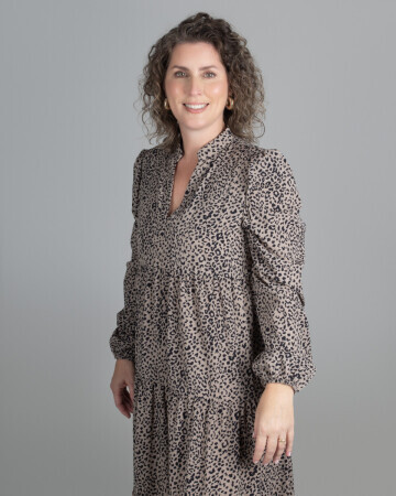 JULIANA KERSTING — 5