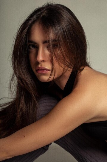 BEATRIZ CAVALCANTI — 3