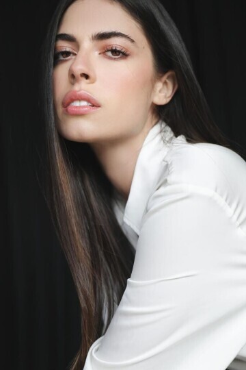 BEATRIZ CAVALCANTI — 8