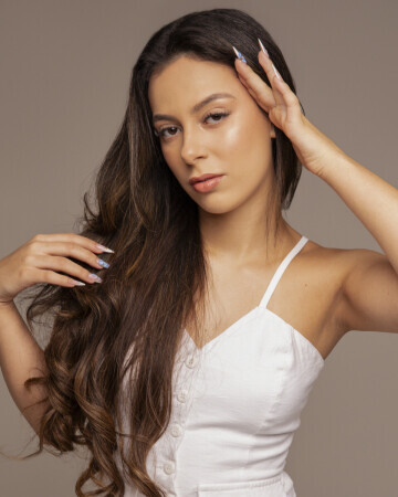 ELODIE DE OLIVEIRA — 6