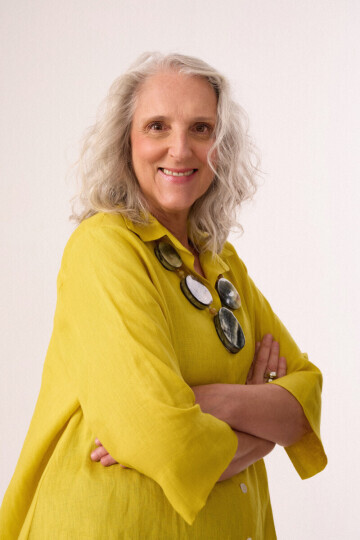 LUANA DAVIDSOHN — 1