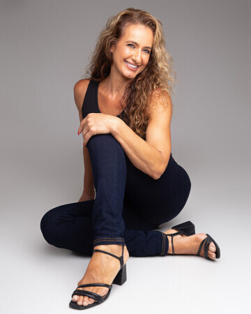 ADRIANE ZANELLA — 4