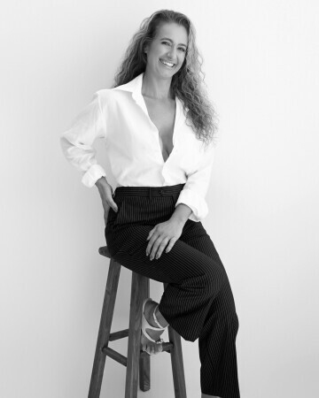 ADRIANE ZANELLA — 5