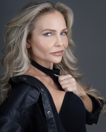 ANA PAULA QUINOT — 6