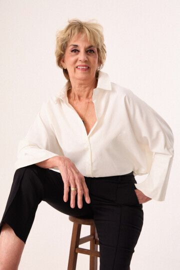 ANA MARIA OLIVEIRA SIVELLI — 6